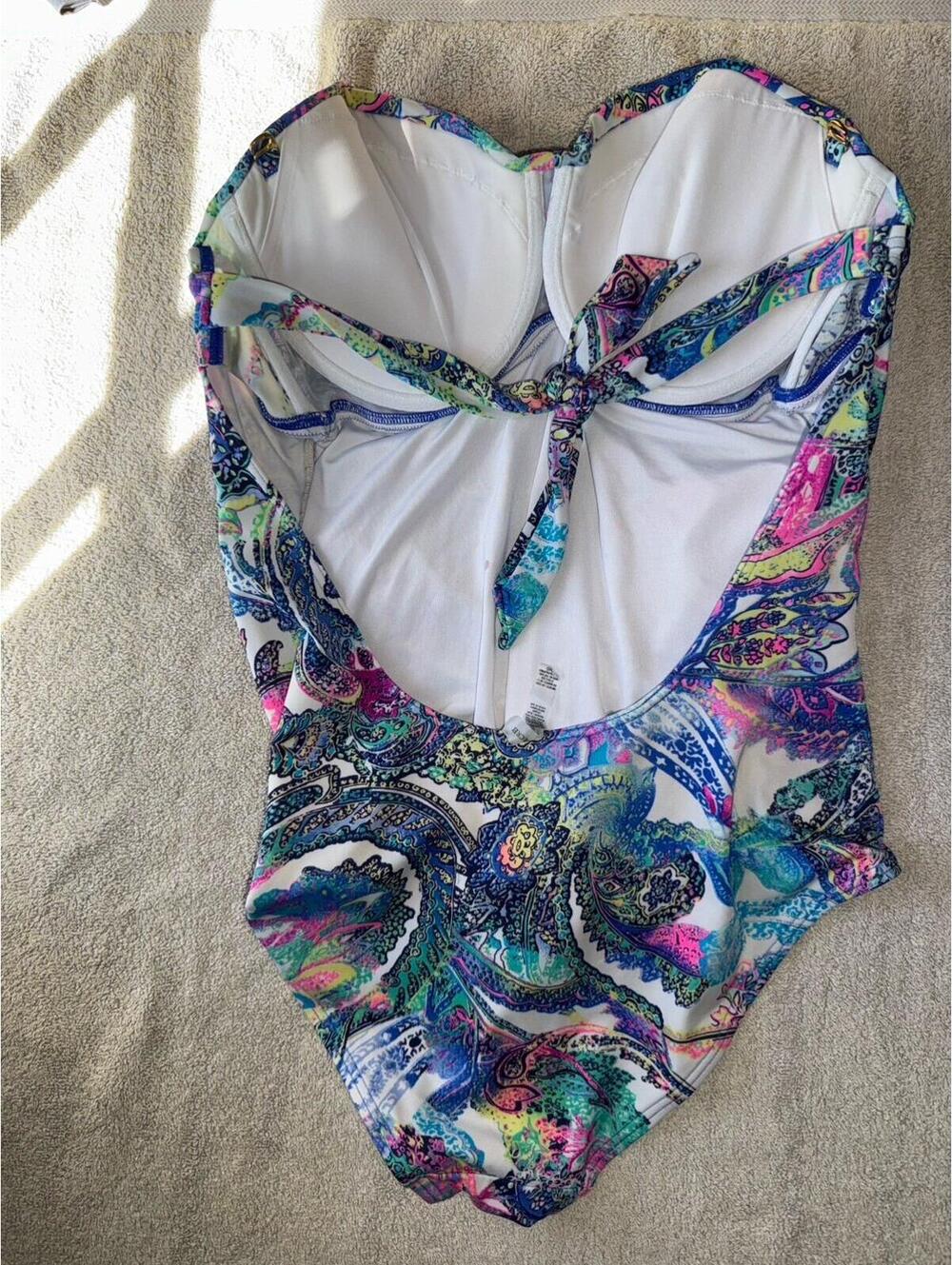 Victoria’s Secret one piece Swimsuit  multicolor open back built in cups 36D - Picture 3 of 9